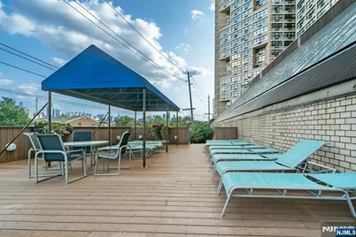 7004 Boulevard E 10E #10E, Guttenberg, NJ 07093 - Photo 33