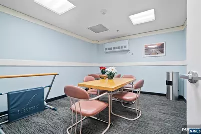 7004 Boulevard E 10E #10E, Guttenberg, NJ 07093 - Photo 27