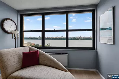 7004 Boulevard E 10E #10E, Guttenberg, NJ 07093 - Photo 9