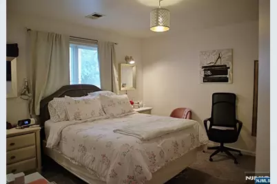 333 10th Street Fl 1 #FL 1, Carlstadt, NJ 07072 - Photo 11