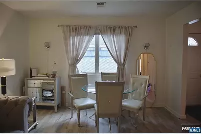 333 10th Street Fl 1 #FL 1, Carlstadt, NJ 07072 - Photo 5