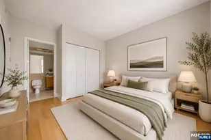 4 Beacon Way 1804, Jersey City, NJ 07304 - Photo 19