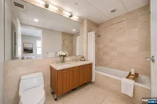 4 Beacon Way 1804, Jersey City, NJ 07304 - Photo 21