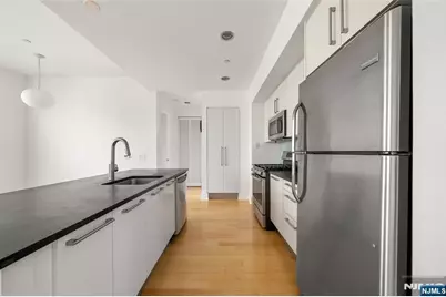 4 Beacon Way 1804 #1804, Jersey City, NJ 07304 - Photo 11
