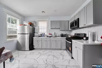 18 Ellis Avenue, Irvington, NJ 07111 - Photo 3