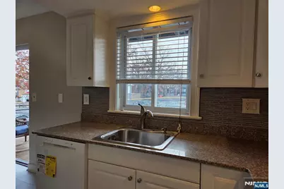 1315 Anderson Avenue 5 #5, Fort Lee, NJ 07024 - Photo 3