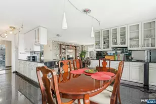 2000 Linwood Ave 16V, Fort Lee, NJ 07024 - Photo 3