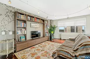 2000 Linwood Ave 16V, Fort Lee, NJ 07024 - Photo 9