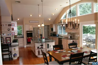 452 Glendale Road, Wyckoff Township, NJ 07481 - Photo 7