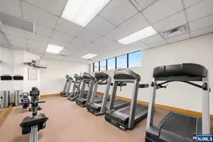 240 Village Circle Dr 1131, Fort Lee, NJ 07024 - Photo 23