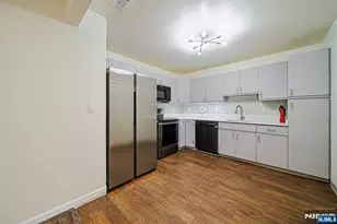 240 Village Circle Dr 1131, Fort Lee, NJ 07024 - Photo 11