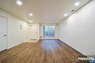 240 Village Circle Dr 1131, Fort Lee, NJ 07024 - Photo 5
