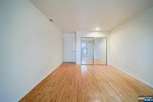 240 Village Circle Dr 1131, Fort Lee, NJ 07024 - Photo 19