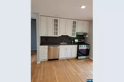 22 Mountain Avenue 2 #2, Westwood, NJ 07675 - Photo 9