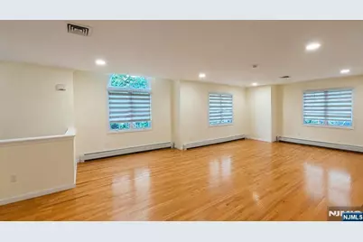44 Delia Boulevard B #B, Palisades Park, NJ 07650 - Photo 5