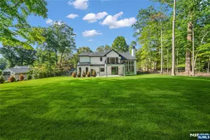 19 Dearborn Dr, Old Tappan, NJ 07675 - Photo 5