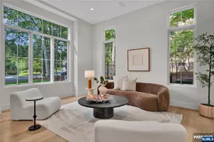 19 Dearborn Dr, Old Tappan, NJ 07675 - Photo 9