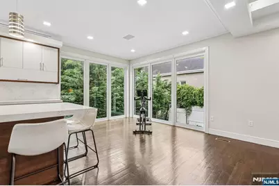 14 Valley Place, Edgewater, NJ 07020 - Photo 9