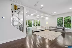 14 Valley Pl, Edgewater, NJ 07020 - Photo 5