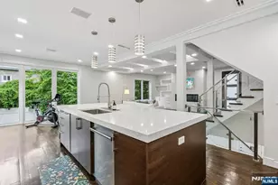 14 Valley Pl, Edgewater, NJ 07020 - Photo 11