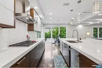 14 Valley Place, Edgewater, NJ 07020 - Photo 13