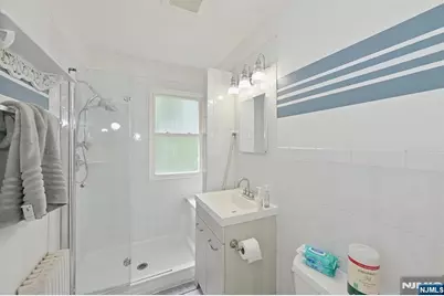 425 New Milford Avenue, Dumont, NJ 07628 - Photo 17