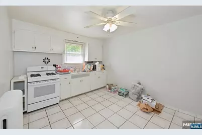 425 New Milford Avenue, Dumont, NJ 07628 - Photo 21
