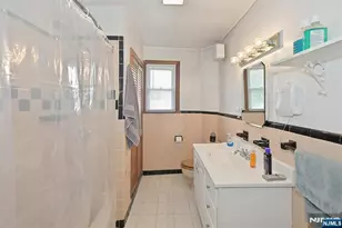 425 New Milford Ave, Dumont, NJ 07628 - Photo 11