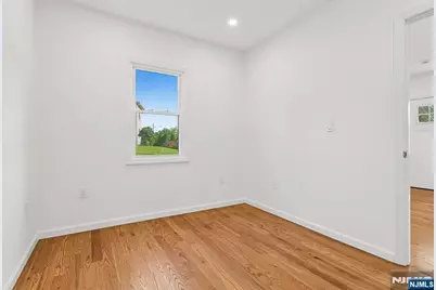 7 Franklin Avenue, Montclair, NJ 07042 - Photo 25