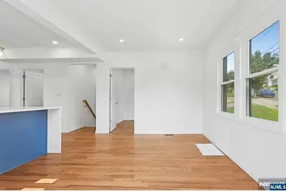 7 Franklin Avenue, Montclair, NJ 07042 - Photo 9