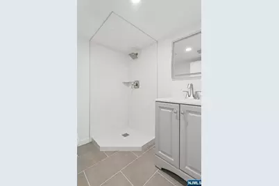 7 Franklin Avenue, Montclair, NJ 07042 - Photo 19