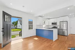 7 Franklin Ave, Montclair, NJ 07042 - Photo 7