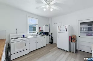 42 Lawrence St, Bloomfield, NJ 07003 - Photo 35