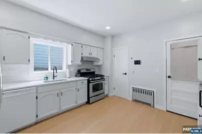 42 Lawrence Street, Bloomfield, NJ 07003 - Photo 11