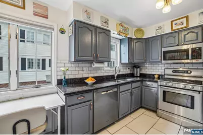 134 Boulevard 9 #9, Passaic, NJ 07055 - Photo 7
