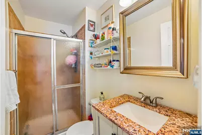 134 Boulevard 9 #9, Passaic, NJ 07055 - Photo 15