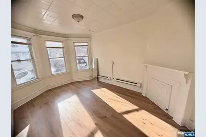 17 Franklin Avenue 2 #2, Harrison, NJ 07029 - Photo 3