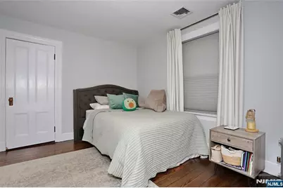 142 Wyckoff Avenue, Waldwick, NJ 07463 - Photo 25