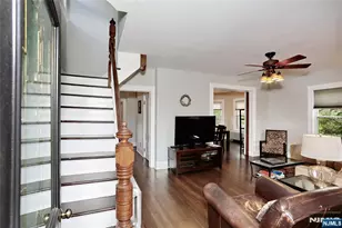 142 Wyckoff Ave, Waldwick, NJ 07463 - Photo 7