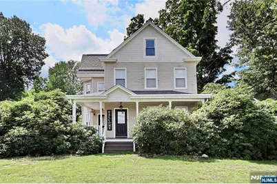 142 Wyckoff Avenue, Waldwick, NJ 07463 - Photo 1