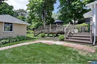 142 Wyckoff Avenue, Waldwick, NJ 07463 - Photo 33