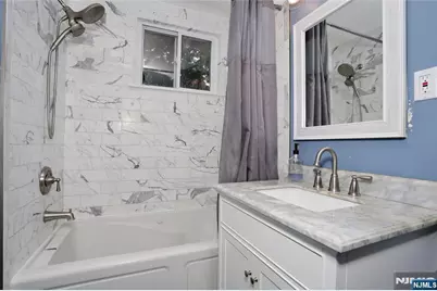 142 Wyckoff Avenue, Waldwick, NJ 07463 - Photo 27