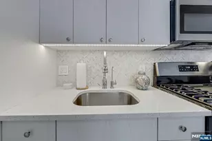 755 Anderson Ave 5I, Cliffside Park, NJ 07010 - Photo 15