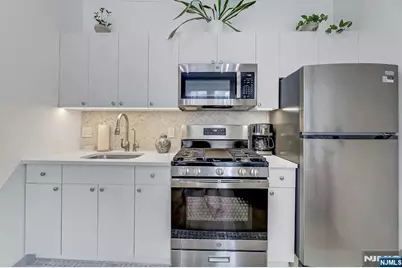 755 Anderson Avenue 5I #5i, Cliffside Park, NJ 07010 - Photo 13