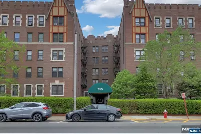 755 Anderson Avenue 5I #5i, Cliffside Park, NJ 07010 - Photo 3