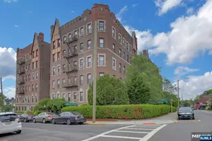 755 Anderson Ave 5I, Cliffside Park, NJ 07010 - Photo 1