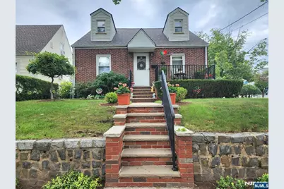 499 Jauncey Avenue, Lyndhurst Township, NJ 07071 - Photo 1