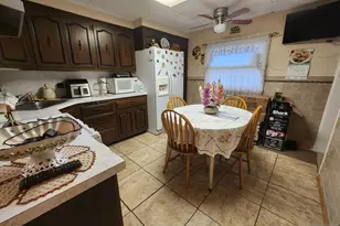 499 Jauncey Ave, Lyndhurst Township, NJ 07071 - Photo 7
