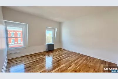 192 Midland Avenue 3 #3, Kearny, NJ 07032 - Photo 3