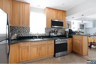 555 61st Street, West New York, NJ 07093 - Photo 17